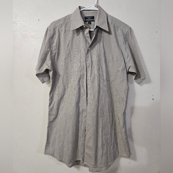 Mens dockers gray and white striped button down shirt! - Picture 1 of 4